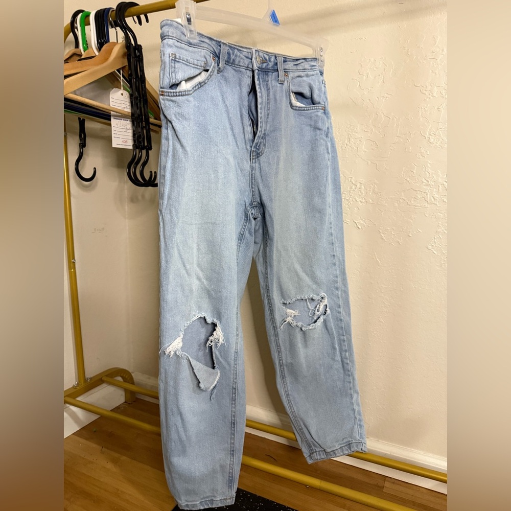 Wild Fable Super High Rise Mom Jean Light Blue Distressed Straight Leg Jeans 10